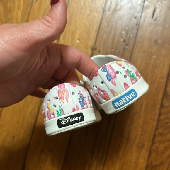 Minnie, mouse shoes, size 6 - Picture 3 of 5